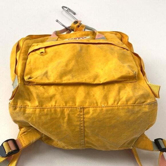 Fjallraven Classic Kanken Yellow Backpack Casual Everyday Wear Outdoor Colorful main image 11